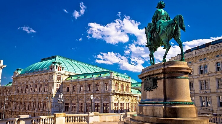 Budapeşte Viyana Prag Berlin Dresden Turu