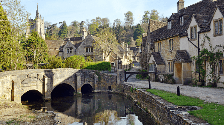 İzmir Çıkışlı Noel Zamanı Londra ve Masalsı Cotswold Köyleri Turu