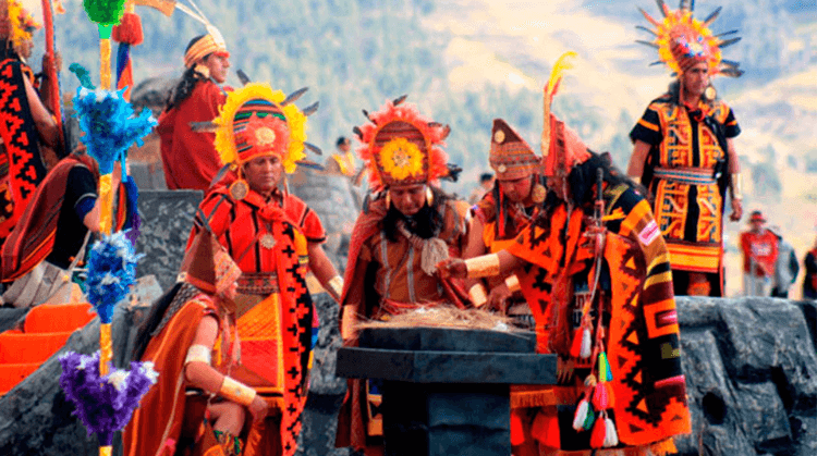 İnti Raymi Festivalinde Peru ve Kolombiya Şili Turu