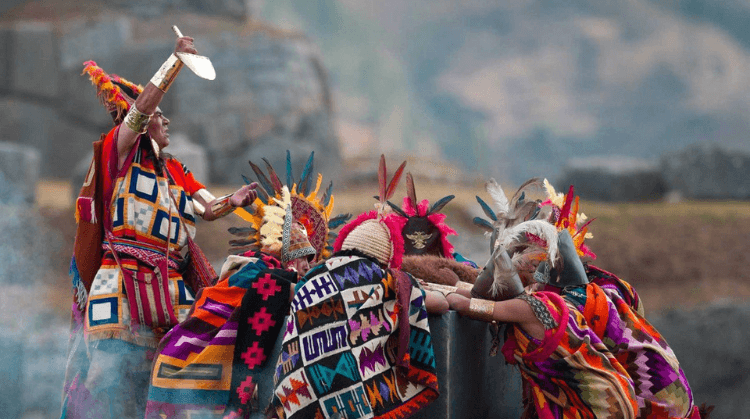 İnti Raymi Festivalinde Peru ve Kolombiya Şili Turu