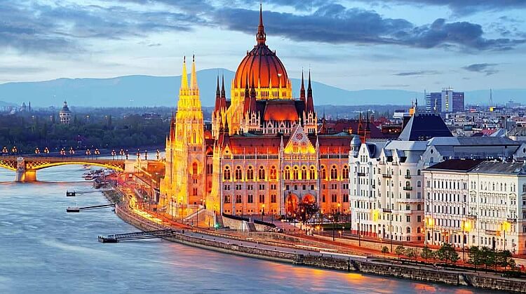 Budapeşte Viyana Prag Turu