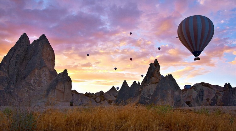 1 Mayıs Butik Kapadokya Turu