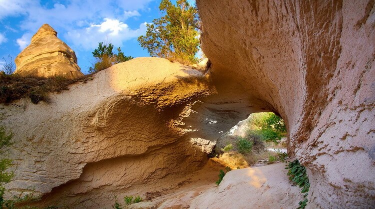 1 Mayıs Butik Kapadokya Turu